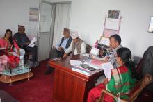 आ.व. २०७६/०७७ को नीति, कार्यक्रम ५ औ गाउँसभामा पेश गर्नु पुर्व कार्यपालिका बैठक द्वारा विभिन्न कार्यविधिहरुको बारेमा छलफल गर्दै कार्यपालिका सदस्य ज्यूहरु ।